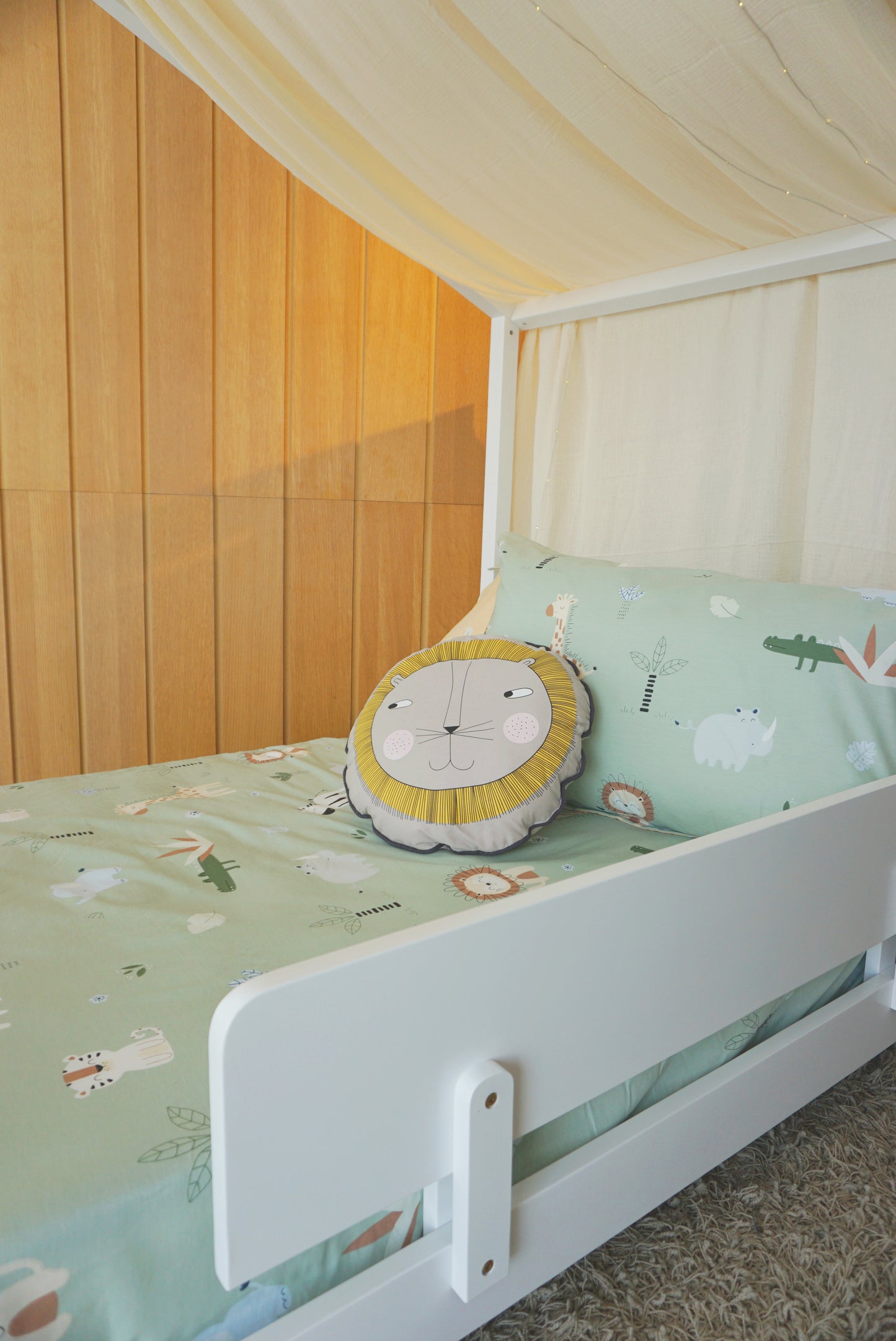 Neo Cottage Super Single Bed