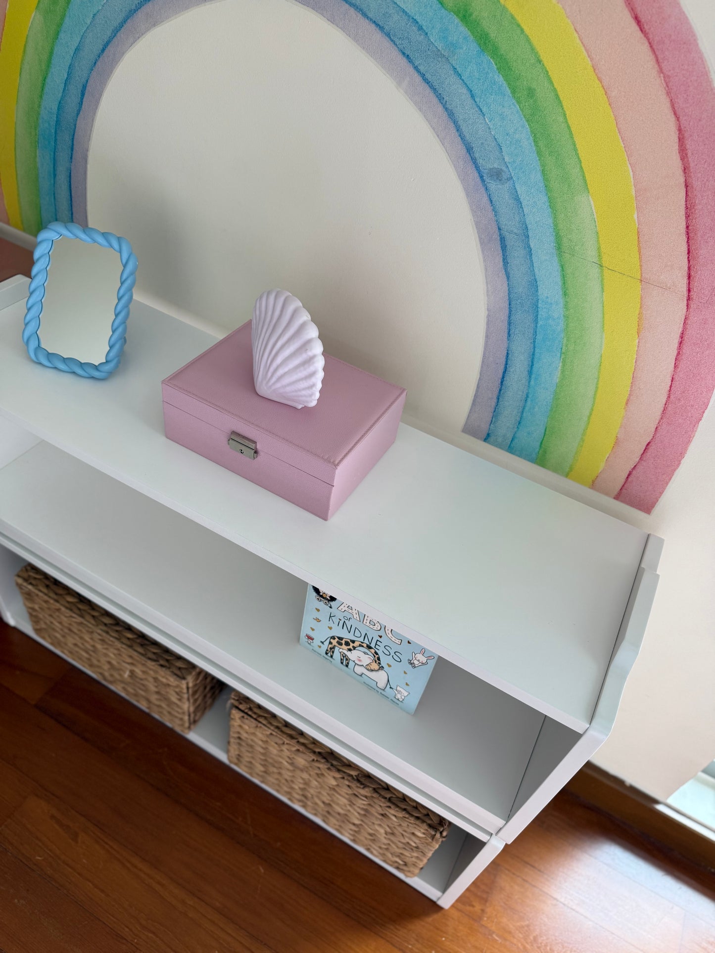 The Jenga Stackable Shelf