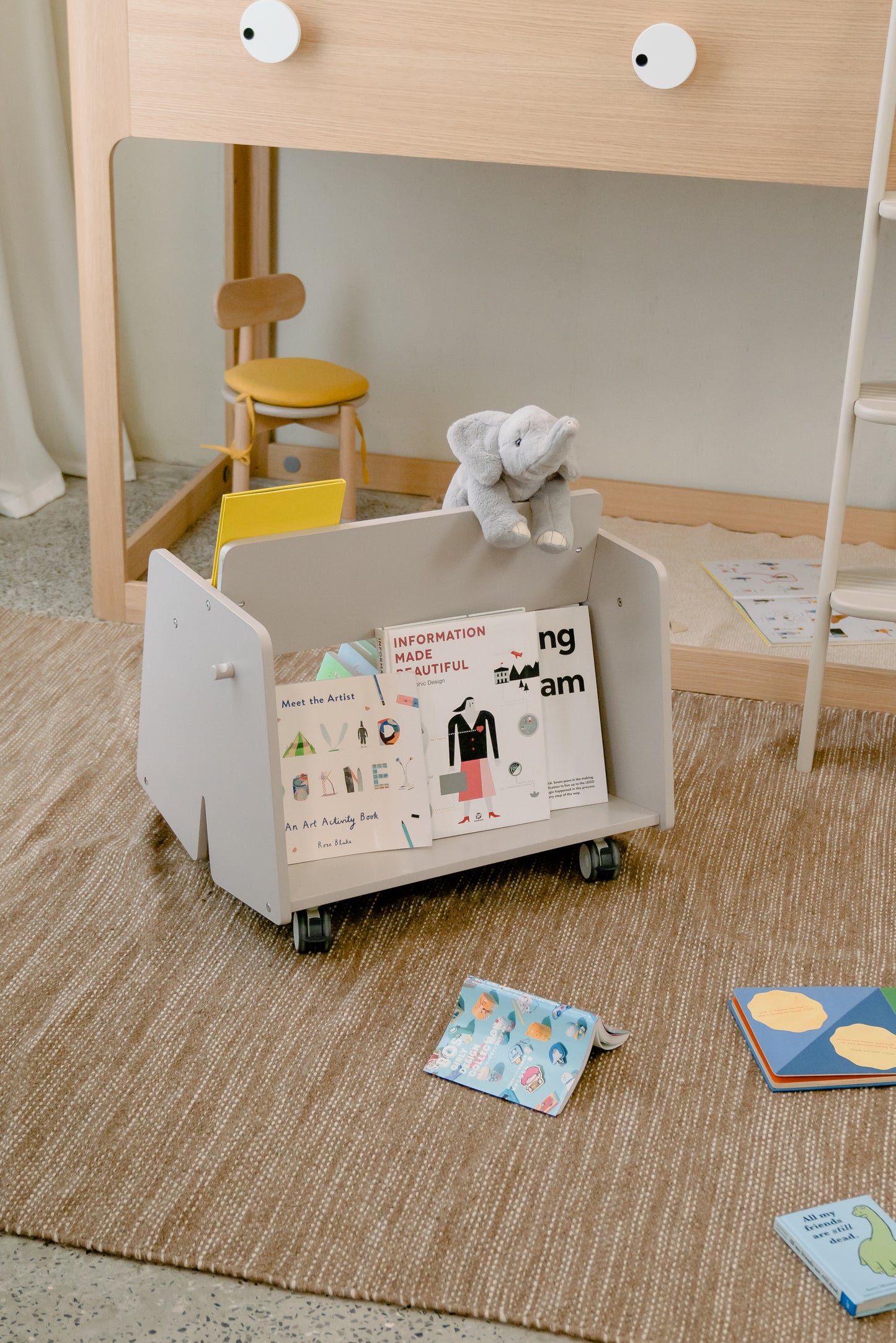 Pupupula Little Pants Mobile Bookshelf