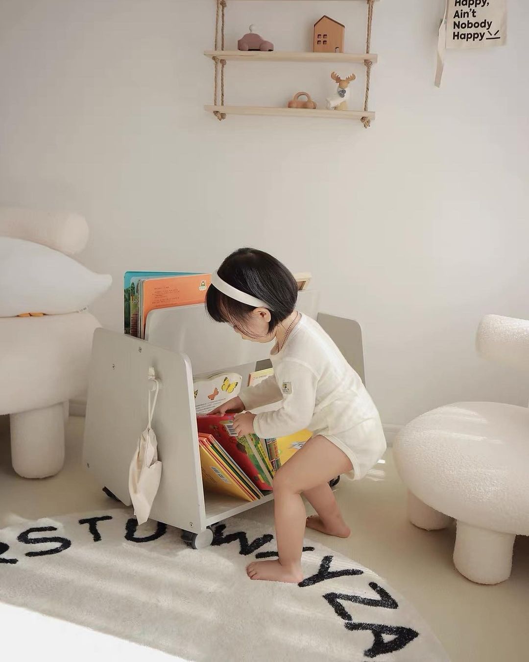 Pupupula Little Pants Mobile Bookshelf