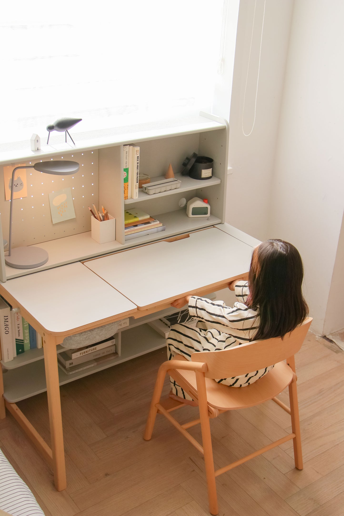 Pupupula No. 1 Study Desk