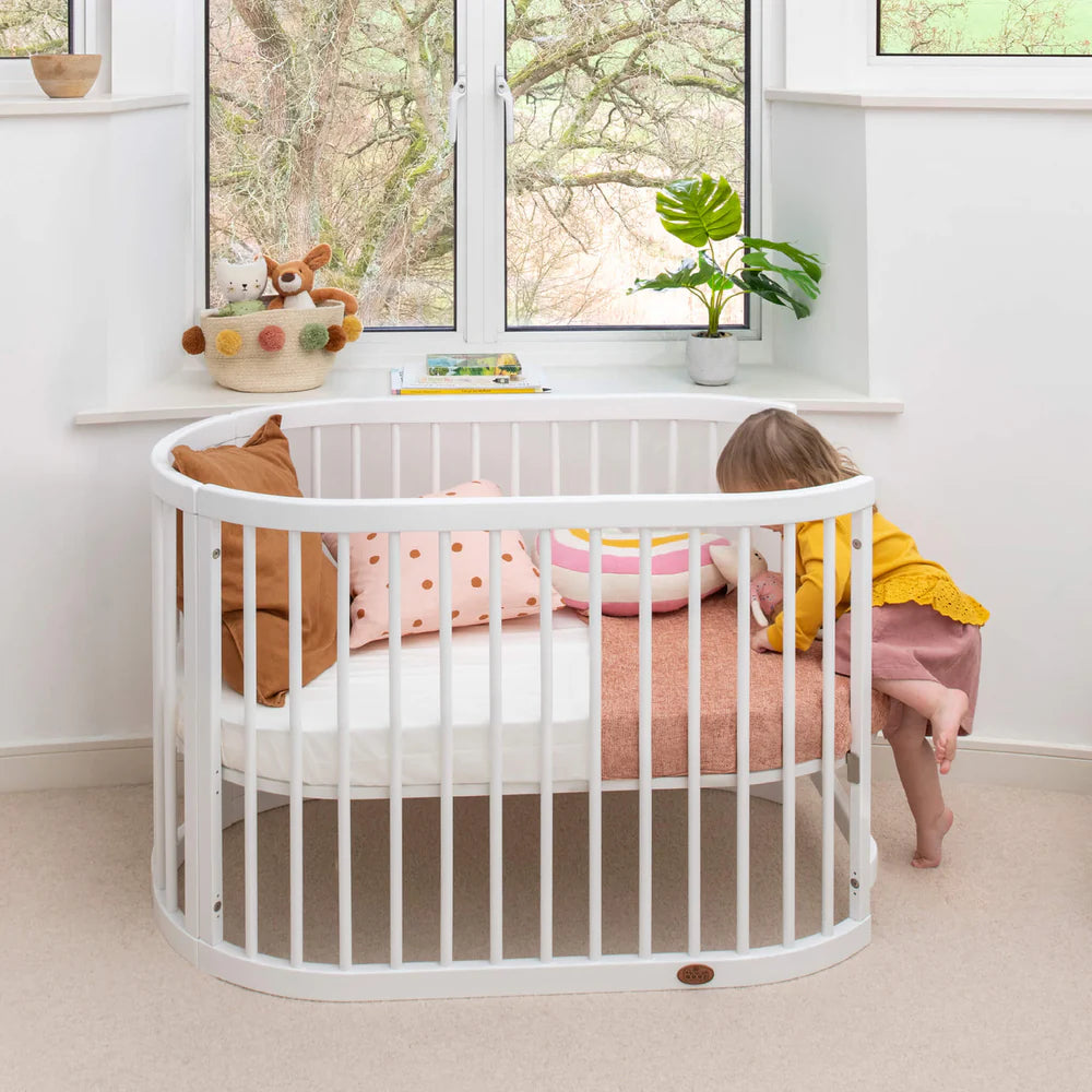 Oasis Oval Cot