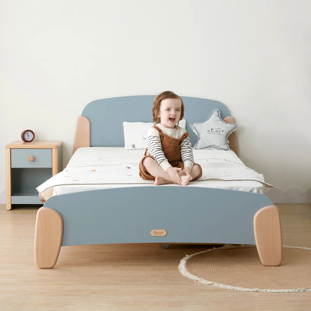 Sunshine Queen Bed