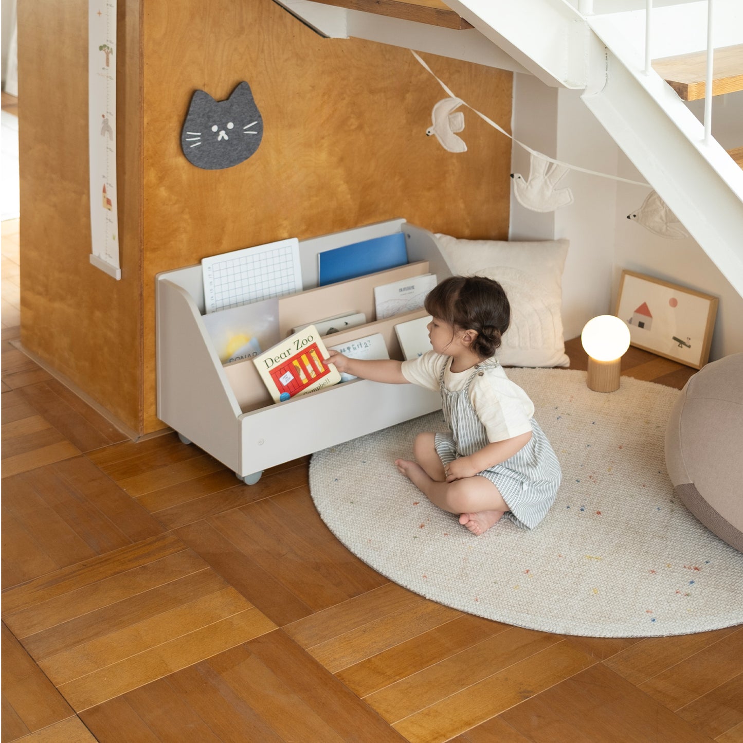 Pupupula Cube Montessori Display Bookshelf