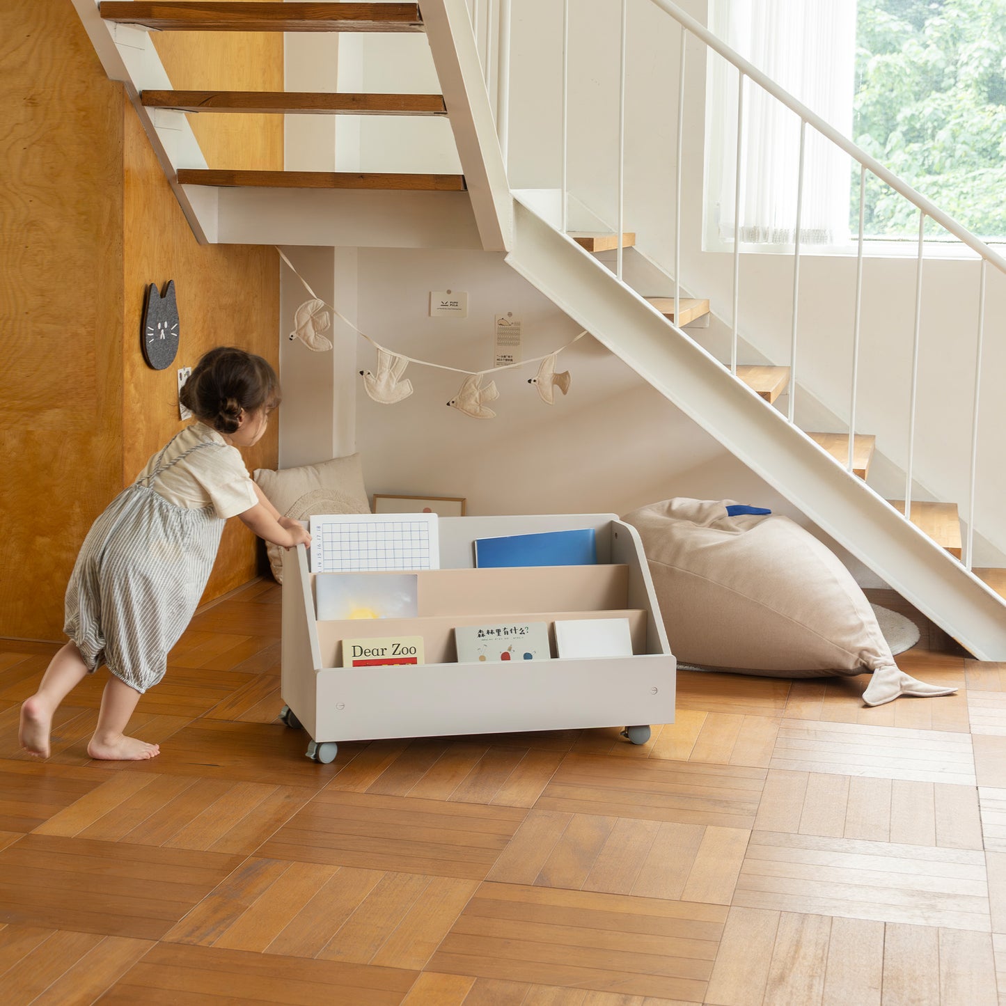 Pupupula Cube Montessori Display Bookshelf