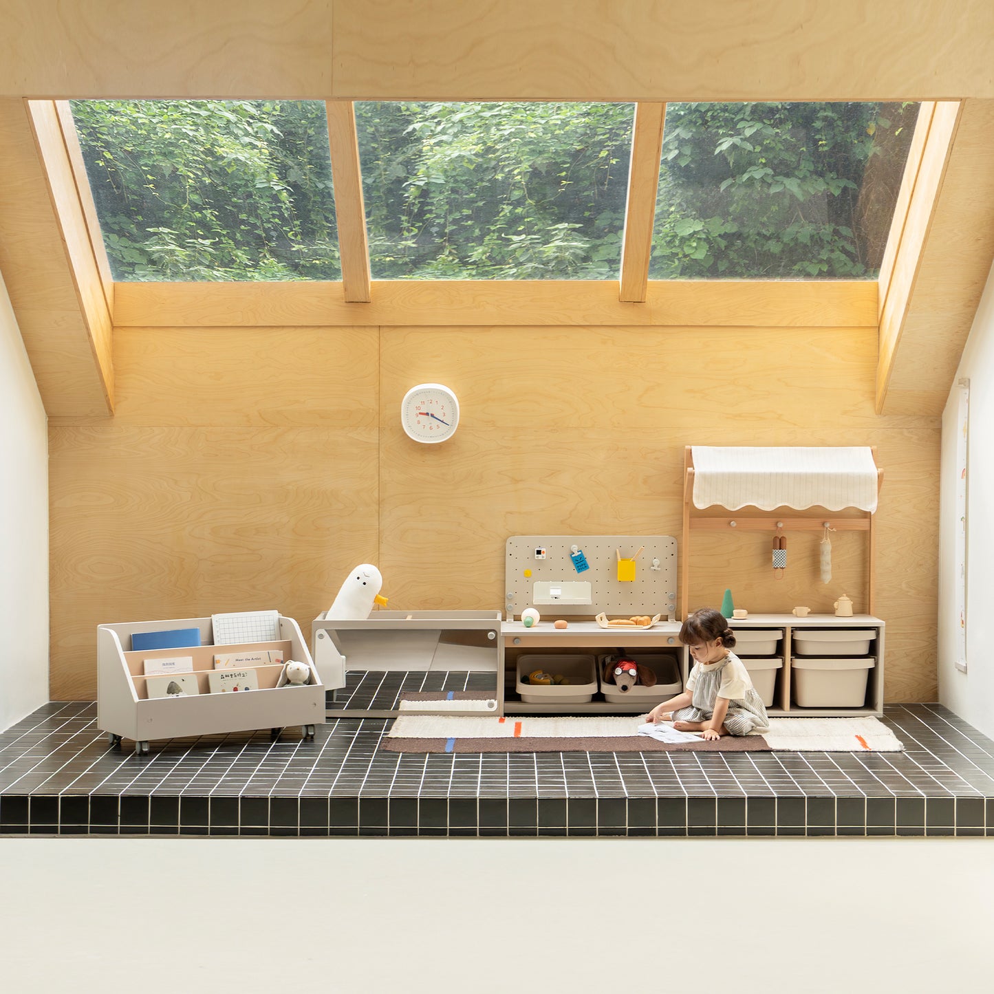 Pupupula Cube Montessori Play Cabinet