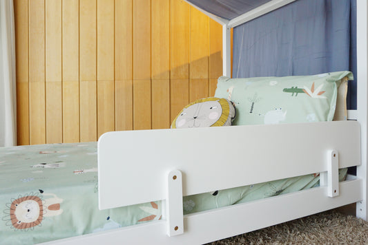 Neo Cottage Bed Guard