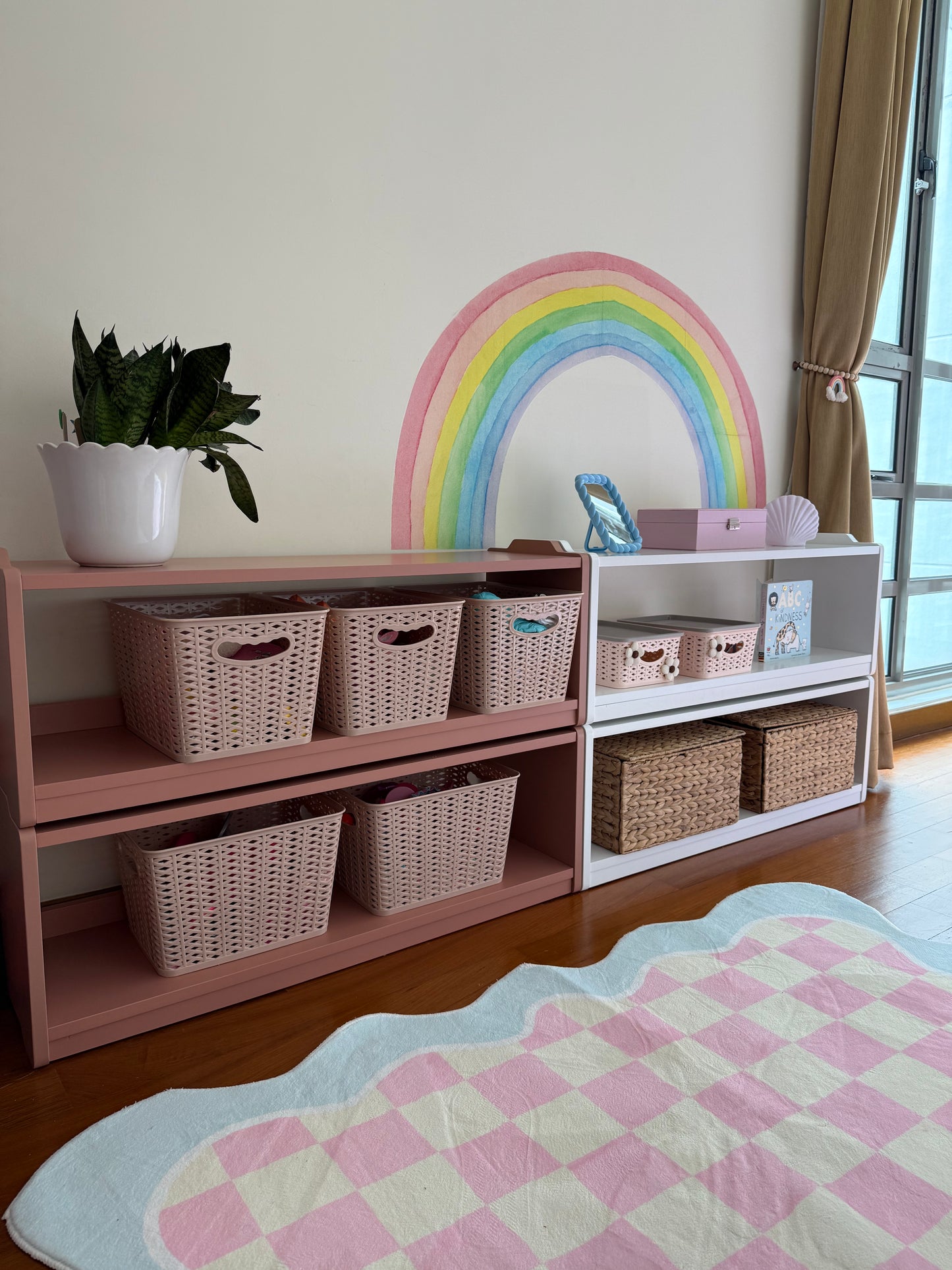 The Jenga Stackable Shelf