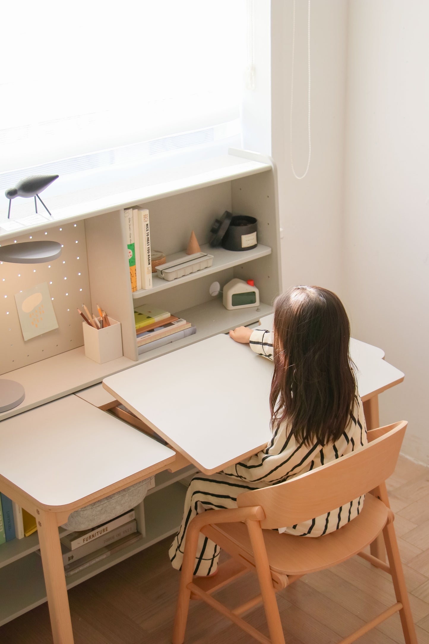 Pupupula No. 1 Study Desk